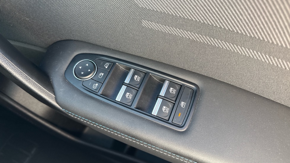 Renault Symbioz 1.6 E-Tech FHEV 145 Techno Esprit Alpine 5dr Auto Hybrid Estate - Image 27