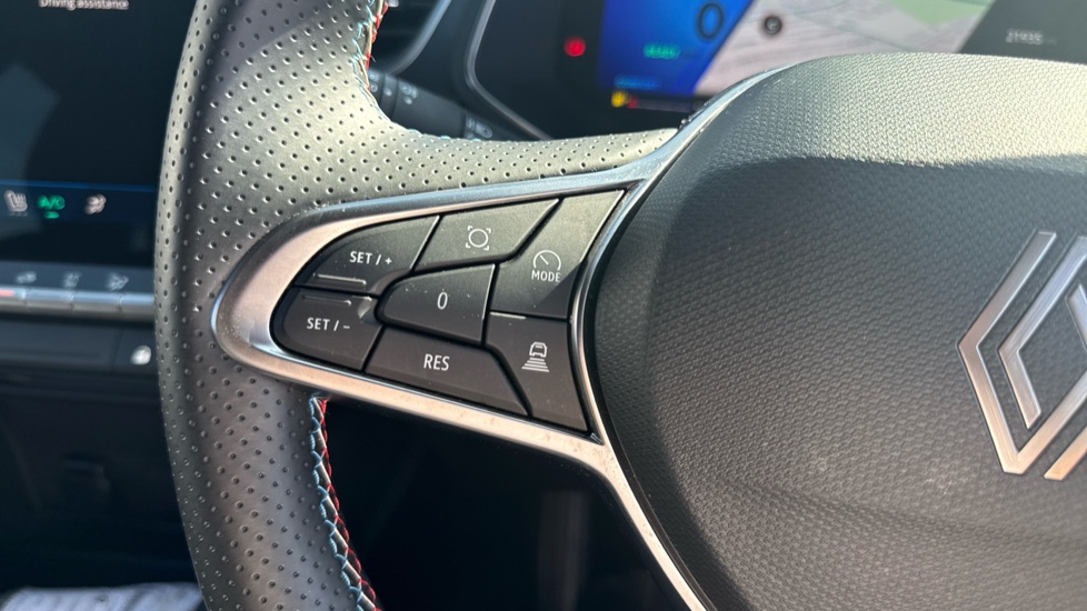 Renault Symbioz 1.6 E-Tech FHEV 145 Techno Esprit Alpine 5dr Auto Hybrid Estate - Image 30