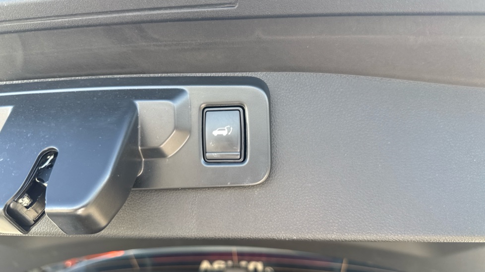 Renault Symbioz 1.6 E-Tech FHEV 145 Techno Esprit Alpine 5dr Auto Hybrid Estate - Image 46