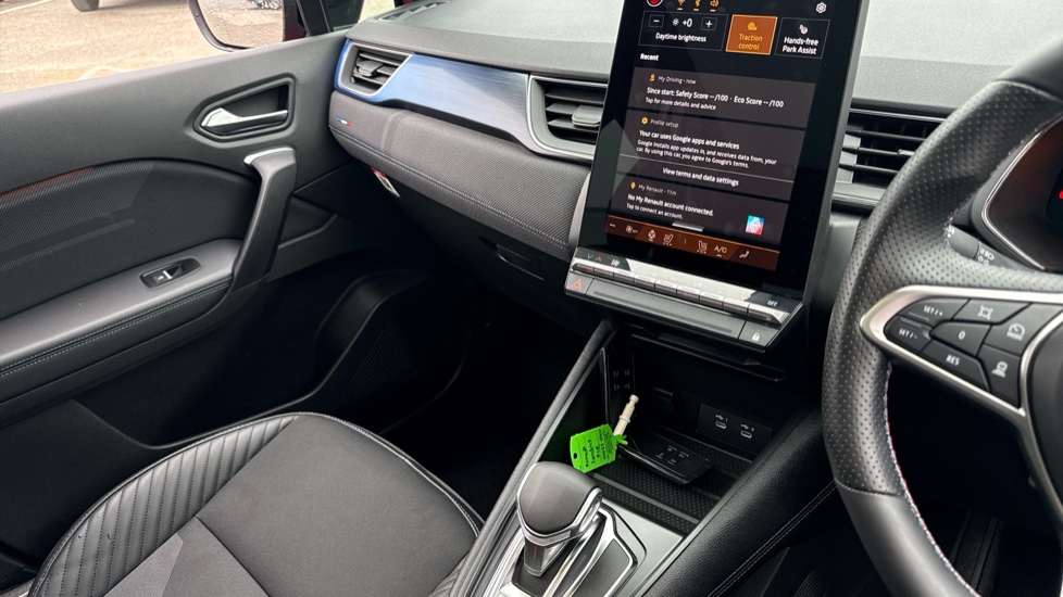 Renault Symbioz 1.6 E-Tech FHEV 145 Iconic Esprit Alpine 5dr Auto Hybrid Estate - Image 14