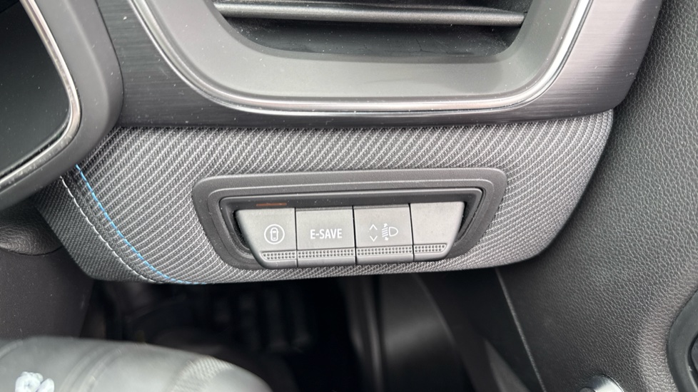 Renault Symbioz 1.6 E-Tech FHEV 145 Iconic Esprit Alpine 5dr Auto Hybrid Estate - Image 49