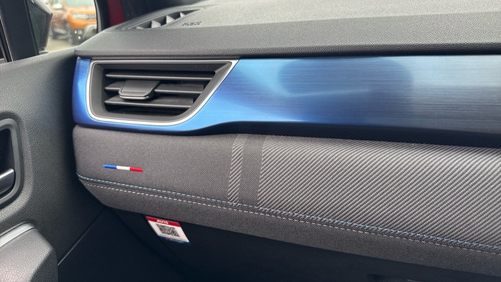 Renault Symbioz 1.6 E-Tech FHEV 145 Iconic Esprit Alpine 5dr Auto Hybrid Estate - Image 56