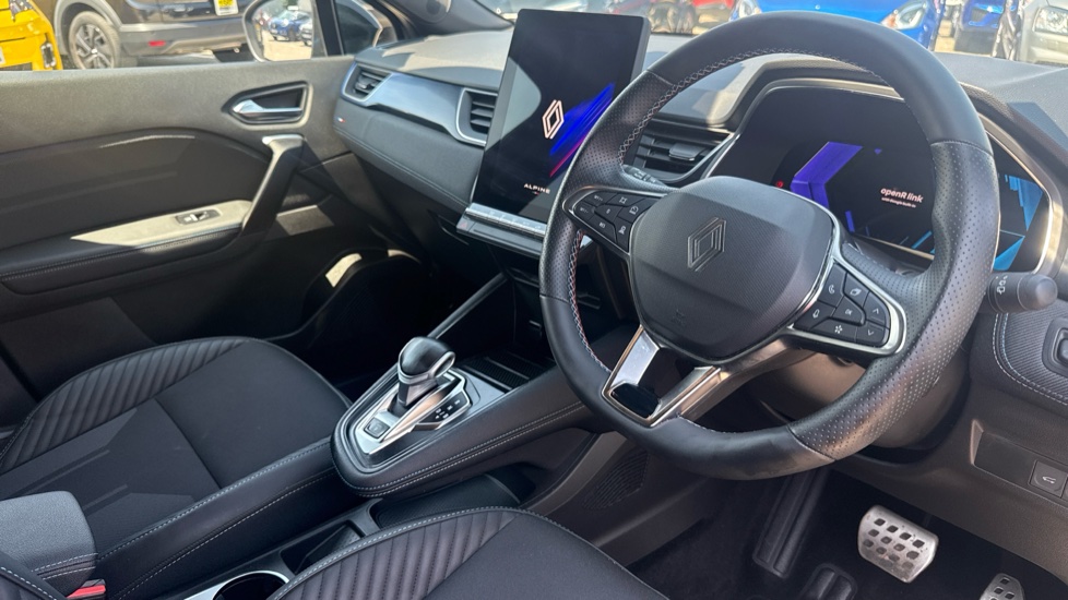 Renault Symbioz 1.6 E-Tech FHEV 145 Techno Esprit Alpine 5dr Auto Hybrid Estate - Image 11