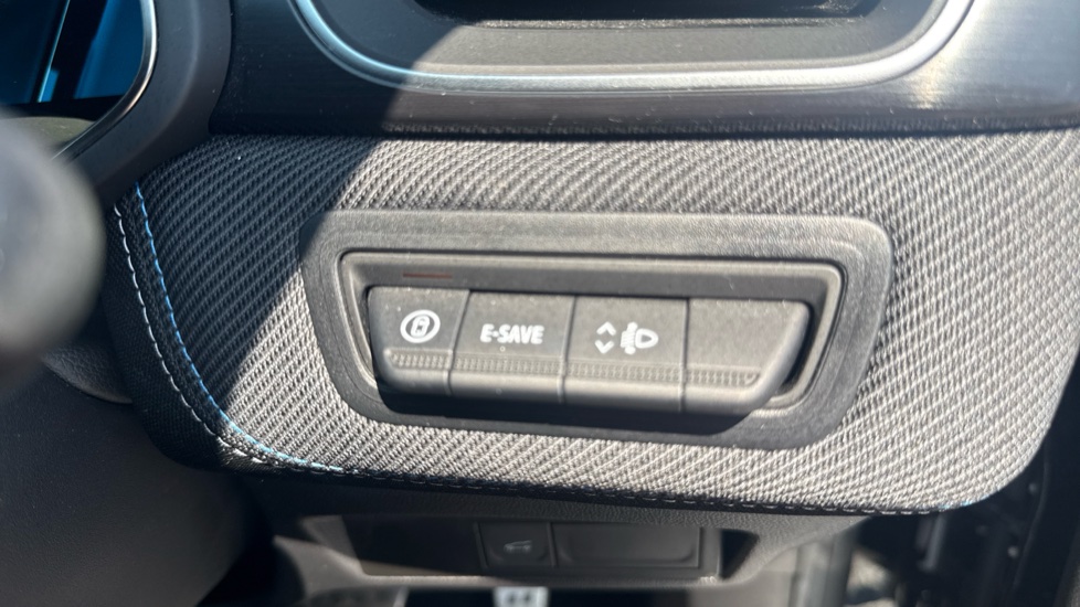 Renault Symbioz 1.6 E-Tech FHEV 145 Techno Esprit Alpine 5dr Auto Hybrid Estate - Image 34