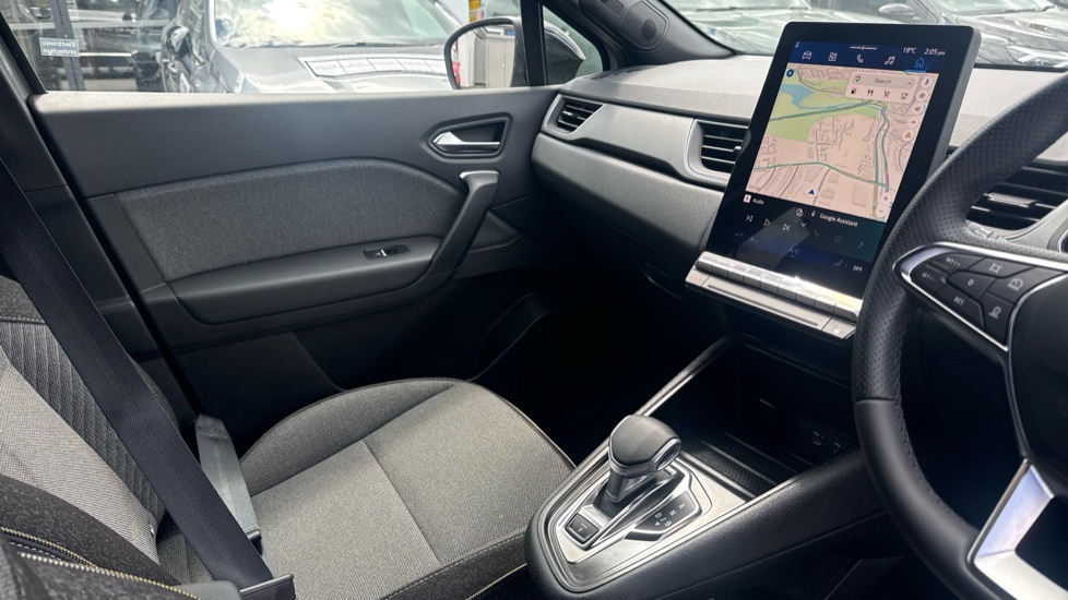 Renault Symbioz 1.6 E-Tech FHEV 145 Techno 5dr Auto Hybrid Estate - Image 14