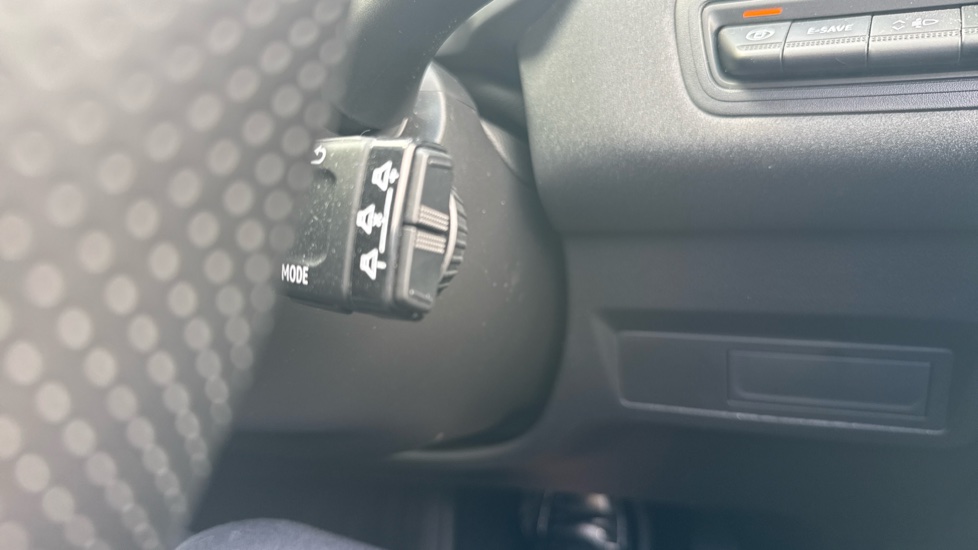 Renault Symbioz 1.6 E-Tech FHEV 145 Techno 5dr Auto Hybrid Estate - Image 47