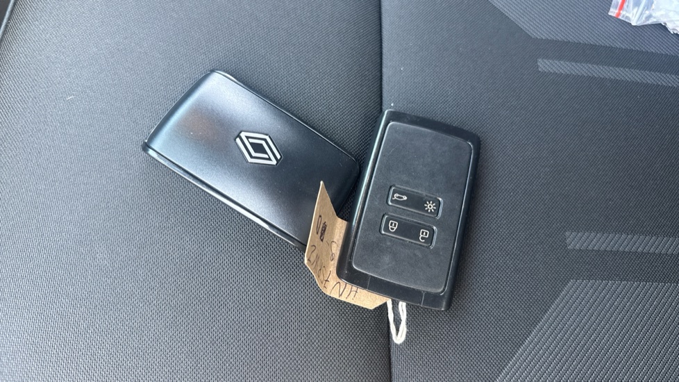 Renault Symbioz 1.8 E-Tech FHEV 160 Techno Esprit Alpine 5dr Auto Hybrid Estate - Image 20