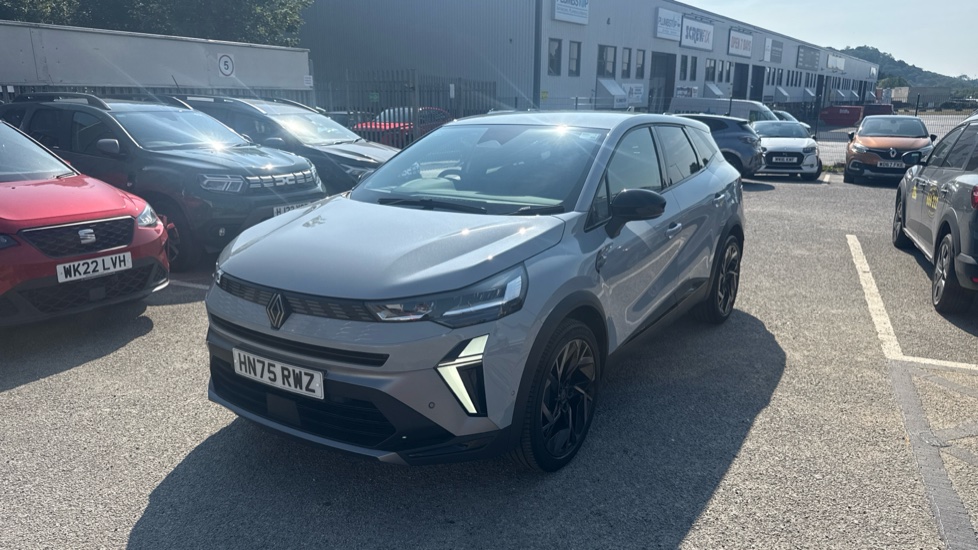 Renault Symbioz 1.8 E-Tech FHEV 160 Techno Esprit Alpine 5dr Auto Hybrid Estate - Image 23