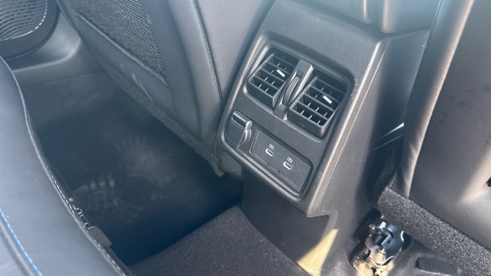 Renault Symbioz 1.8 E-Tech FHEV 160 Techno Esprit Alpine 5dr Auto Hybrid Estate - Image 31