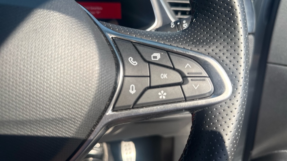 Renault Symbioz 1.8 E-Tech FHEV 160 Techno Esprit Alpine 5dr Auto Hybrid Estate - Image 38