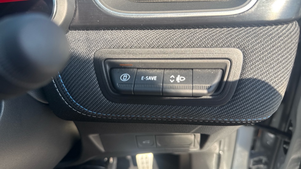 Renault Symbioz 1.8 E-Tech FHEV 160 Techno Esprit Alpine 5dr Auto Hybrid Estate - Image 39