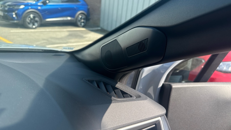 Renault Symbioz 1.8 E-Tech FHEV 160 Techno Esprit Alpine 5dr Auto Hybrid Estate - Image 56