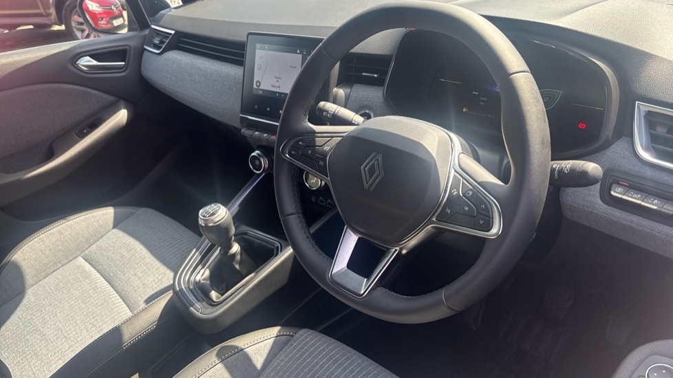 Renault Clio 1.0 TCe 90 Techno 5dr Petrol Hatchback - Image 11