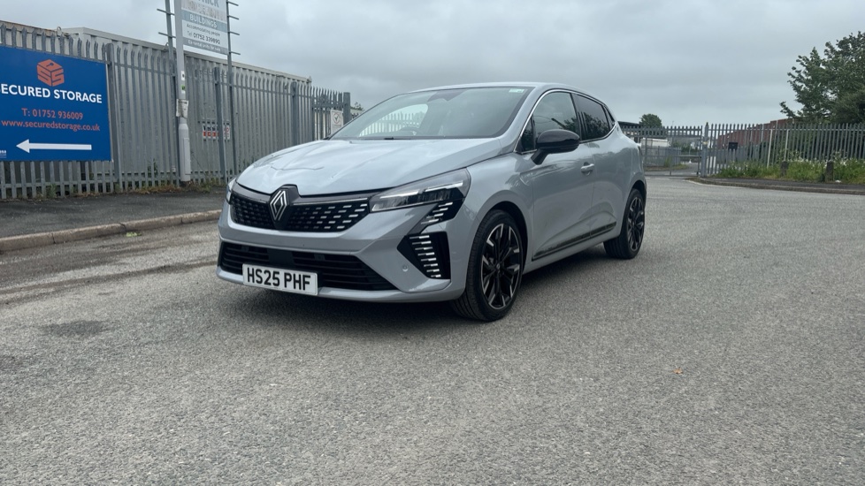 Renault Clio 1.0 TCe 90 Techno 5dr Petrol Hatchback - Image 33