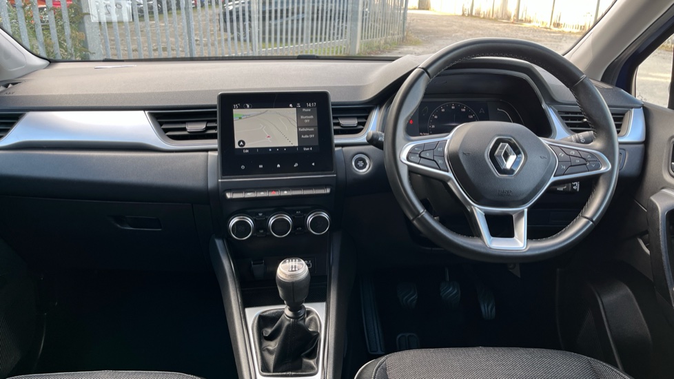 Renault Captur 1.0 TCE 90 Techno 5dr Petrol Hatchback - Image 10