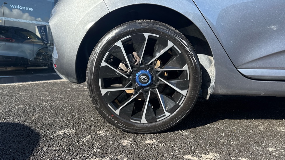 Renault Clio 1.0 TCe 90 Esprit Alpine 5dr Petrol Hatchback - Image 7