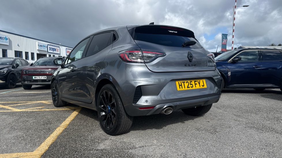 Renault Clio 1.0 TCe 90 Esprit Alpine 5dr Petrol Hatchback - Image 22