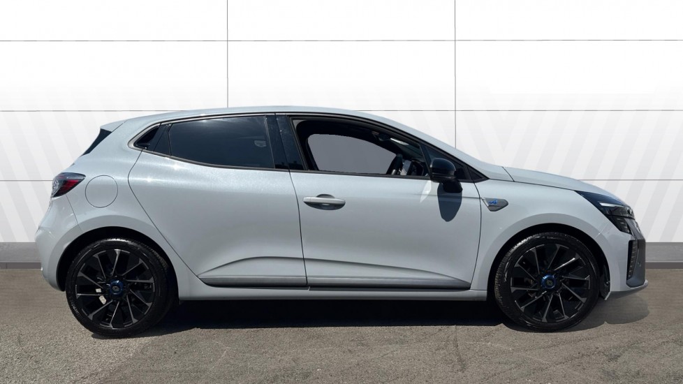 Renault Clio 1.0 TCe 90 Esprit Alpine 5dr Petrol Hatchback - Image 5