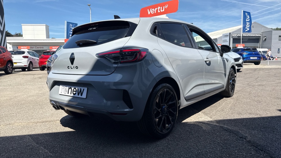 Renault Clio 1.0 TCe 90 Esprit Alpine 5dr Petrol Hatchback - Image 52