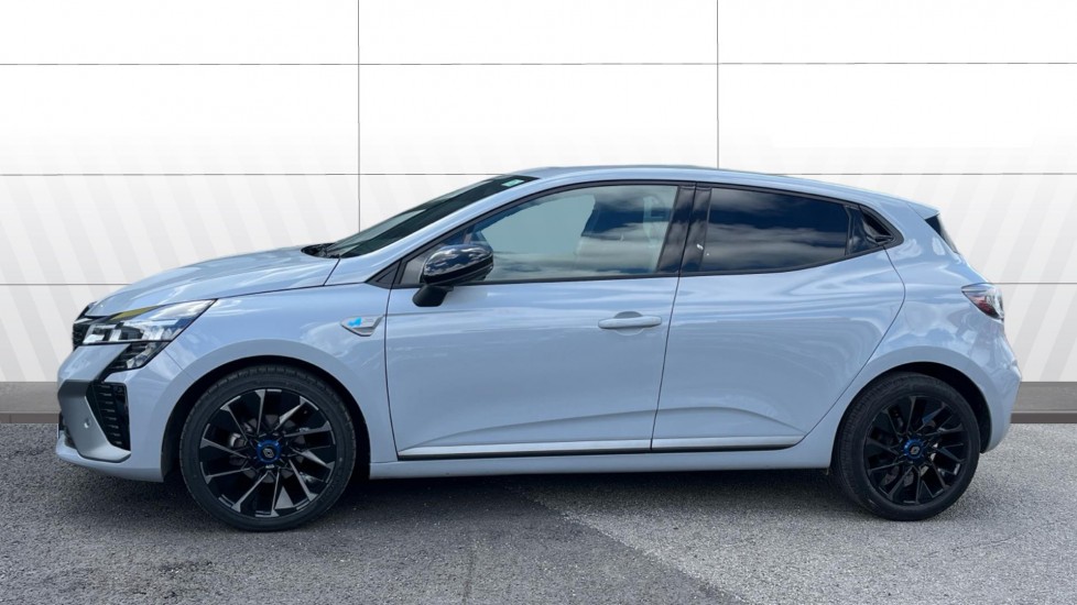 Renault Clio 1.0 TCe 90 Esprit Alpine 5dr Petrol Hatchback - Image 5