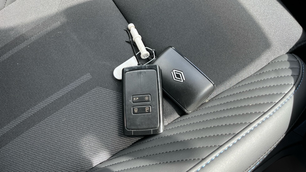 Renault Clio 1.0 TCe 90 Esprit Alpine 5dr Petrol Hatchback - Image 20