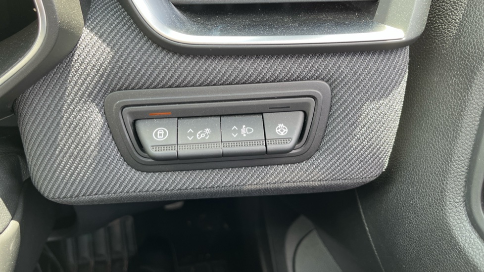 Renault Clio 1.0 TCe 90 Esprit Alpine 5dr Petrol Hatchback - Image 24