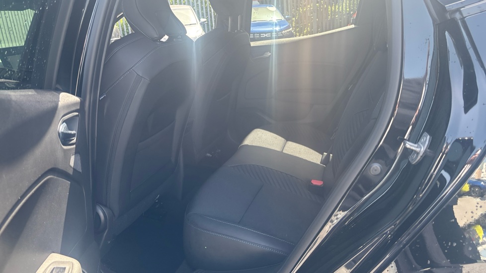 Renault Clio 1.0 TCe 90 Esprit Alpine 5dr Petrol Hatchback - Image 16
