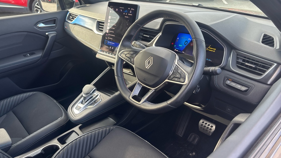 Renault Symbioz 1.6 E-Tech FHEV 145 Iconic Esprit Alpine 5dr Auto Hybrid Estate - Image 11