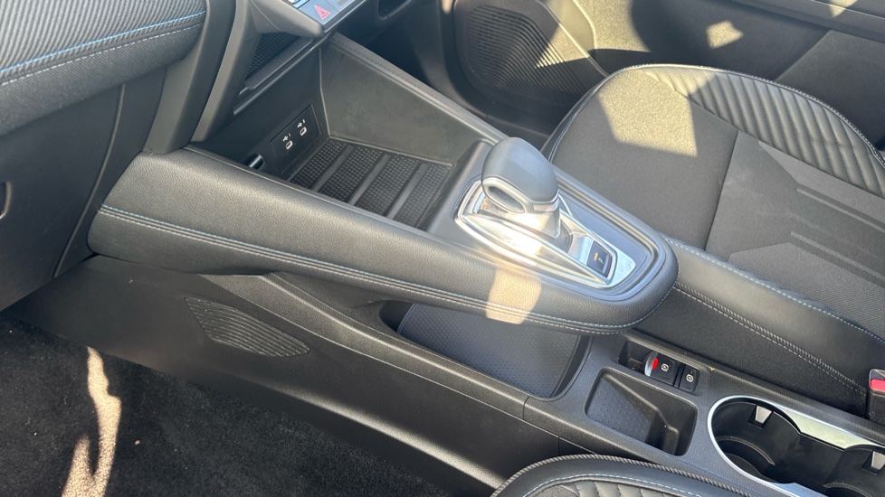 Renault Symbioz 1.6 E-Tech FHEV 145 Iconic Esprit Alpine 5dr Auto Hybrid Estate - Image 13