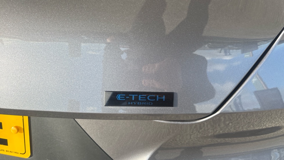 Renault Symbioz 1.6 E-Tech FHEV 145 Iconic Esprit Alpine 5dr Auto Hybrid Estate - Image 23