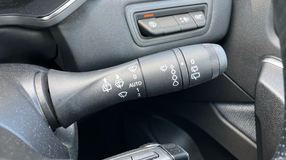 Renault Captur 1.2 TCE 115 Techno 5dr Petrol Hatchback - Image 23
