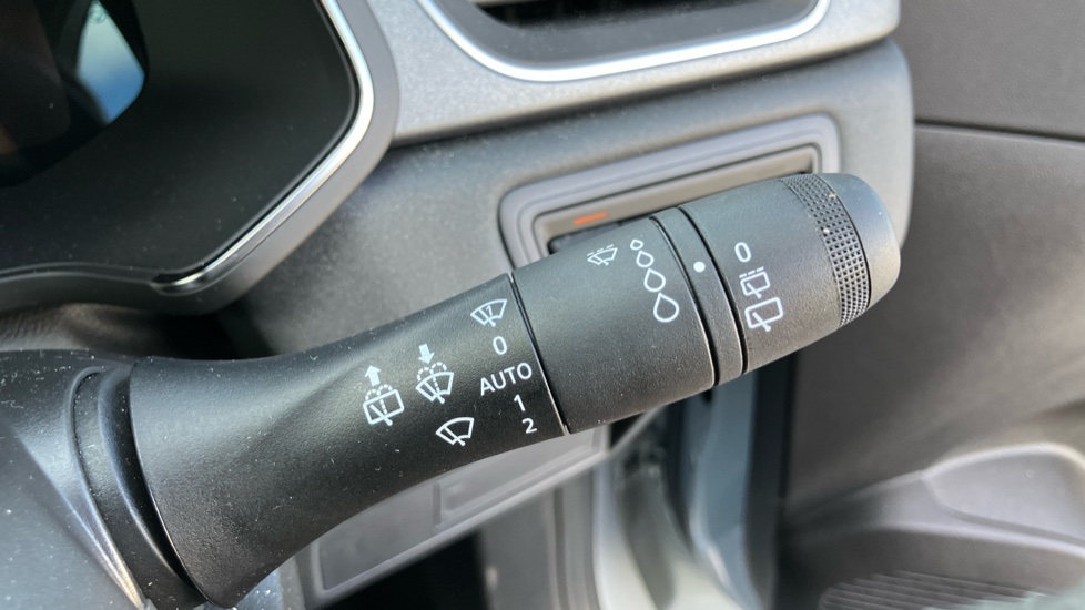 Renault Captur 1.2 TCE 115 Techno 5dr Petrol Hatchback - Image 22