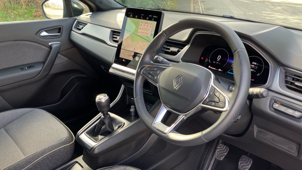 Renault Captur 1.2 TCE 115 Techno 5dr Petrol Hatchback - Image 14