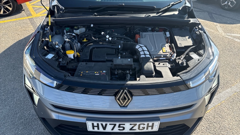 Renault Symbioz 1.8 E-Tech FHEV 160 Techno Esprit Alpine 5dr Auto Hybrid Estate - Image 8