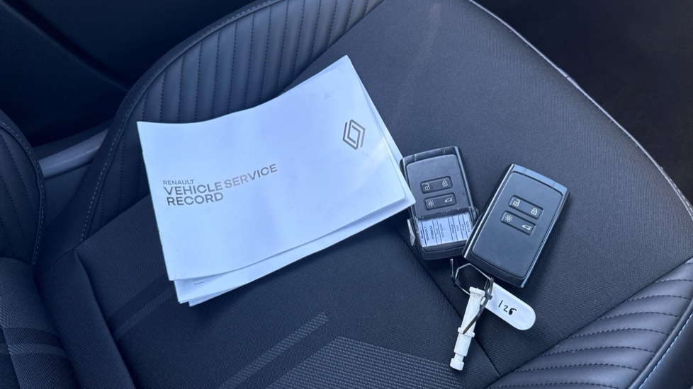 Renault Symbioz 1.8 E-Tech FHEV 160 Techno Esprit Alpine 5dr Auto Hybrid Estate - Image 19