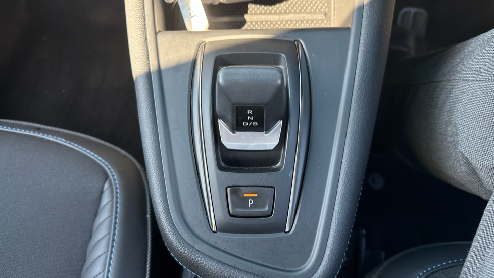 Renault Symbioz 1.8 E-Tech FHEV 160 Techno Esprit Alpine 5dr Auto Hybrid Estate - Image 31