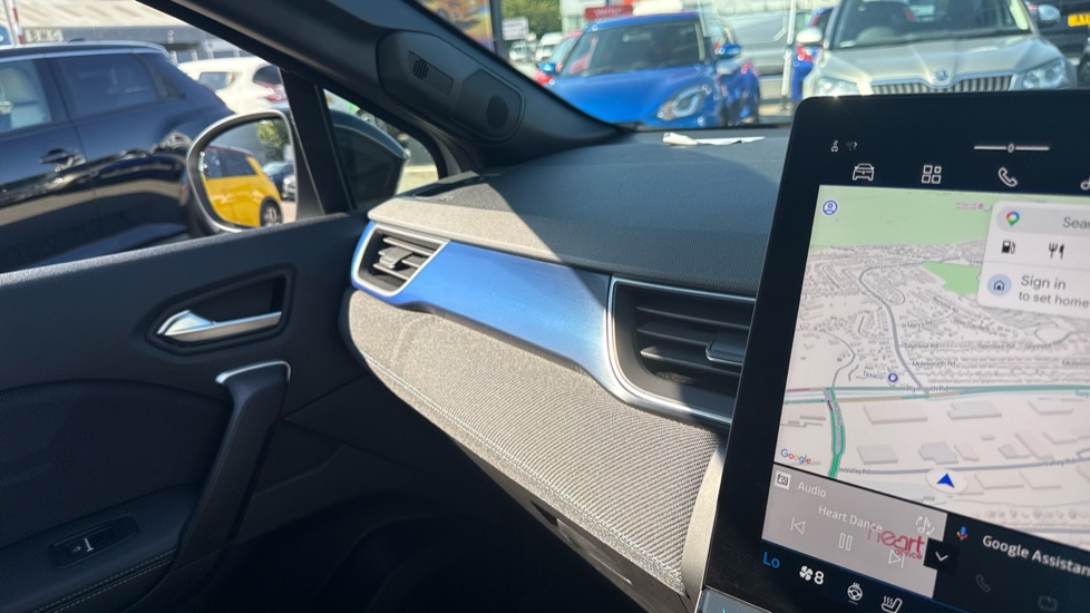 Renault Symbioz 1.8 E-Tech FHEV 160 Techno Esprit Alpine 5dr Auto Hybrid Estate - Image 34