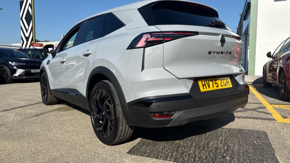 Renault Symbioz 1.8 E-Tech FHEV 160 Techno Esprit Alpine 5dr Auto Hybrid Estate - Image 49