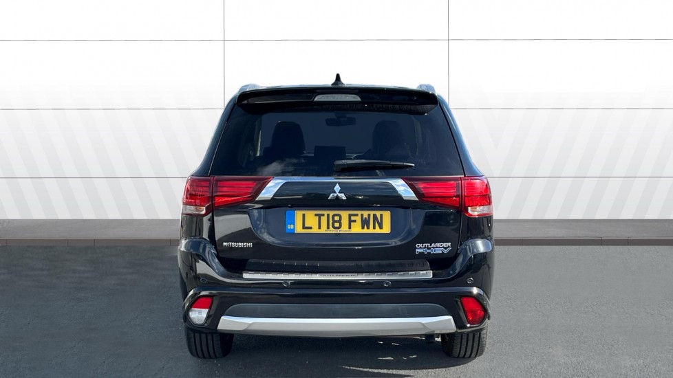 Mitsubishi Outlander 2.0 PHEV GX4hs 5dr Auto Estate - Image 6