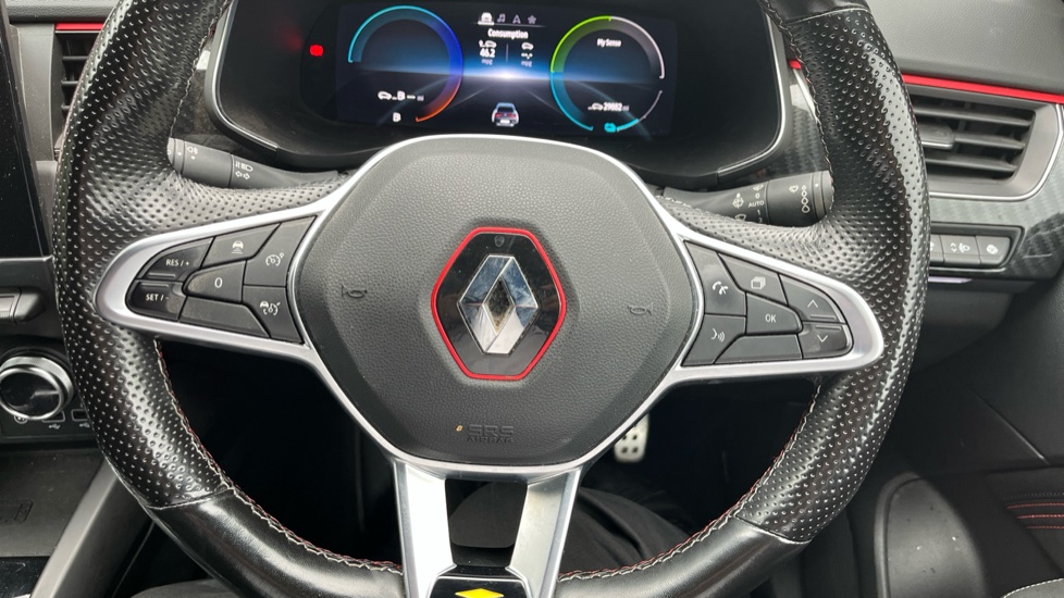 Renault Arkana 1.6 E-TECH Hybrid 145 R.S. Line 5dr Auto Hybrid Estate - Image 22