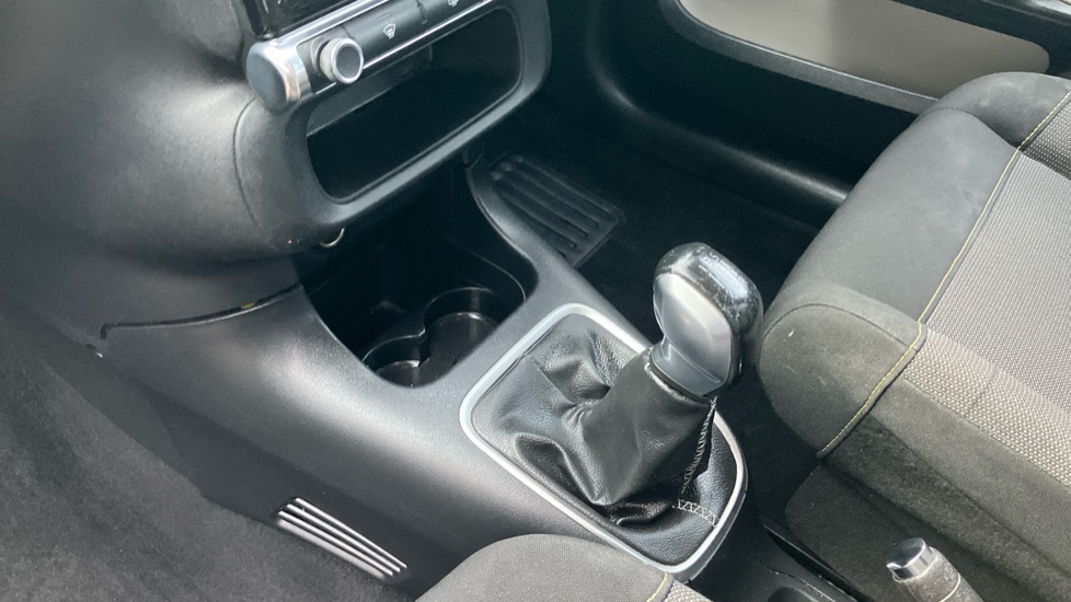 Citroen C3 1.2 PureTech 82 Flair 5dr Petrol Hatchback - Image 13