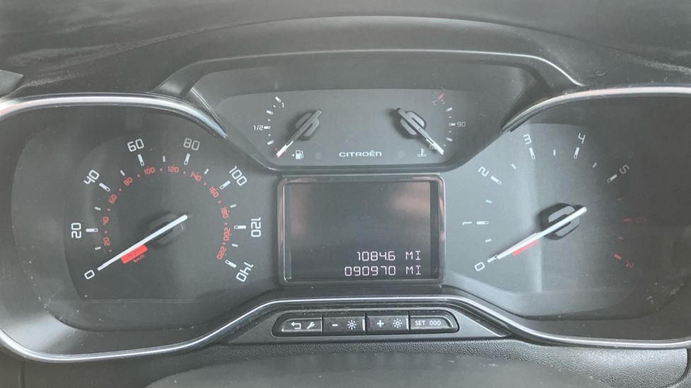 Citroen C3 1.2 PureTech 82 Flair 5dr Petrol Hatchback - Image 18