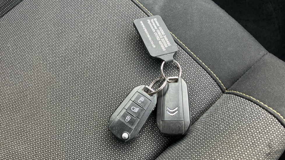 Citroen C3 1.2 PureTech 82 Flair 5dr Petrol Hatchback - Image 20