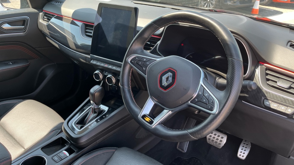 Renault Arkana 1.6 E-TECH Hybrid 145 R.S. Line 5dr Auto Hybrid Estate - Image 11