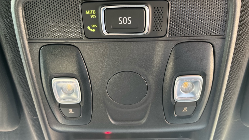 Renault Arkana 1.6 E-TECH Hybrid 145 R.S. Line 5dr Auto Hybrid Estate - Image 43