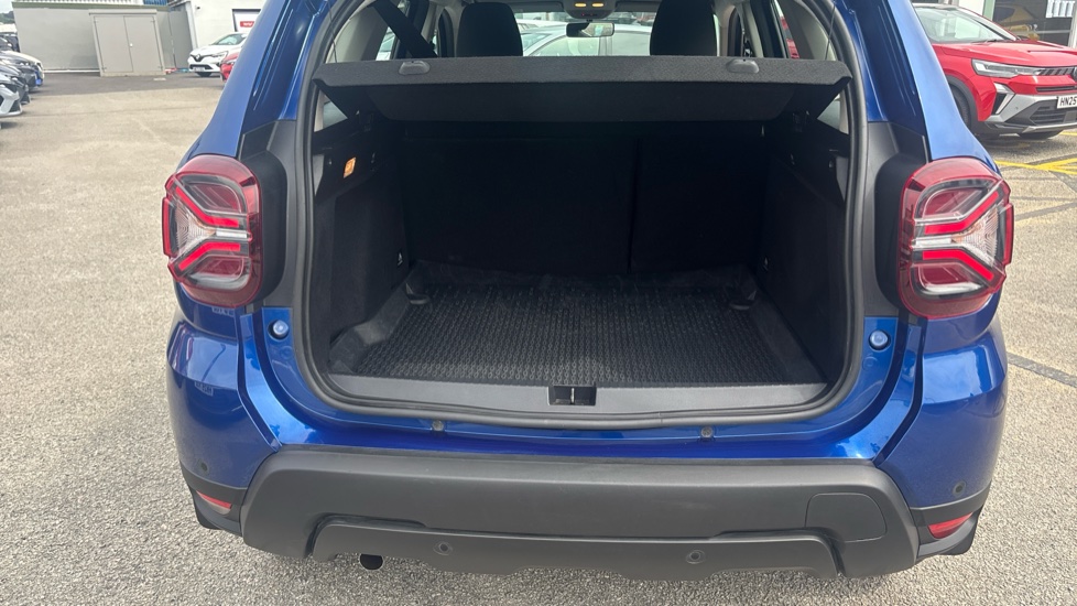 Dacia Duster 1.0 TCe 100 Comfort 5dr Bi Fuel Estate - Image 4