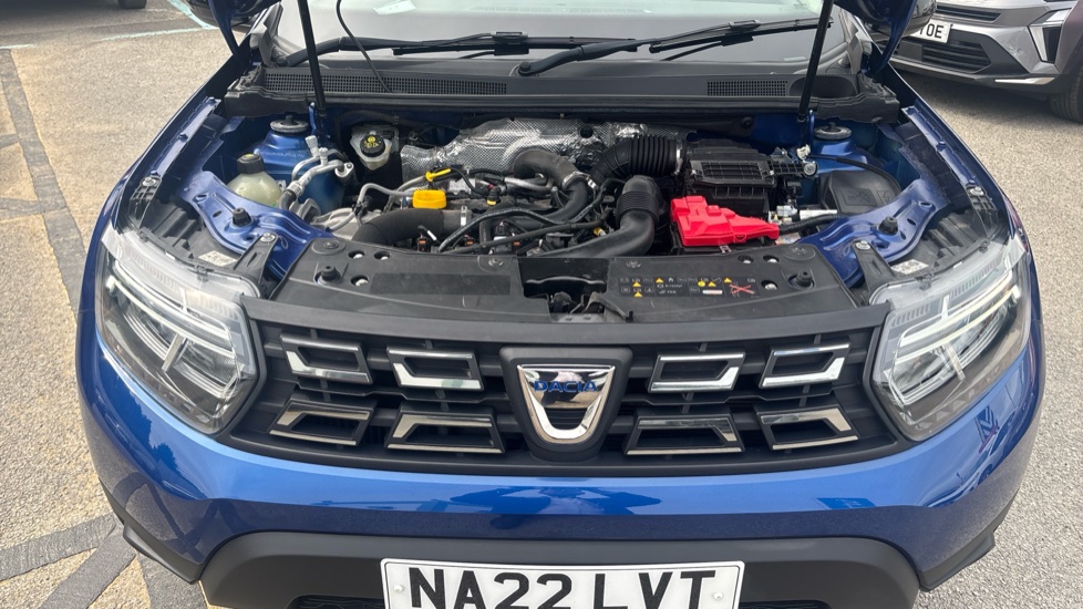 Dacia Duster 1.0 TCe 100 Comfort 5dr Bi Fuel Estate - Image 8