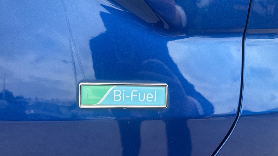 Dacia Duster 1.0 TCe 100 Comfort 5dr Bi Fuel Estate - Image 21