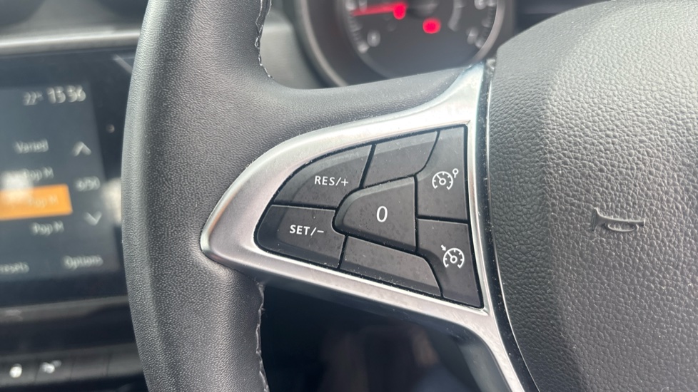 Dacia Duster 1.0 TCe 100 Comfort 5dr Bi Fuel Estate - Image 36