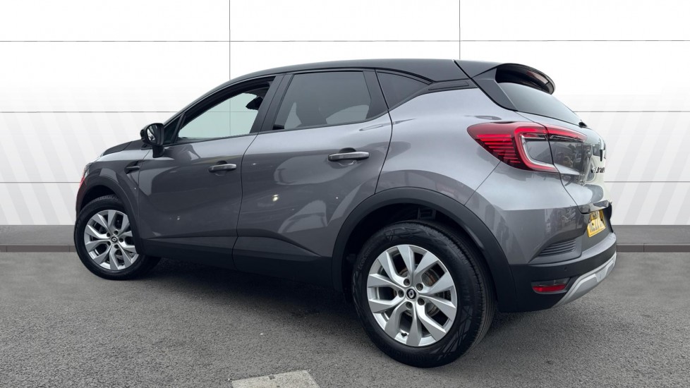 Renault Captur 1.3 TCE 140 Iconic 5dr Petrol Hatchback - Image 2